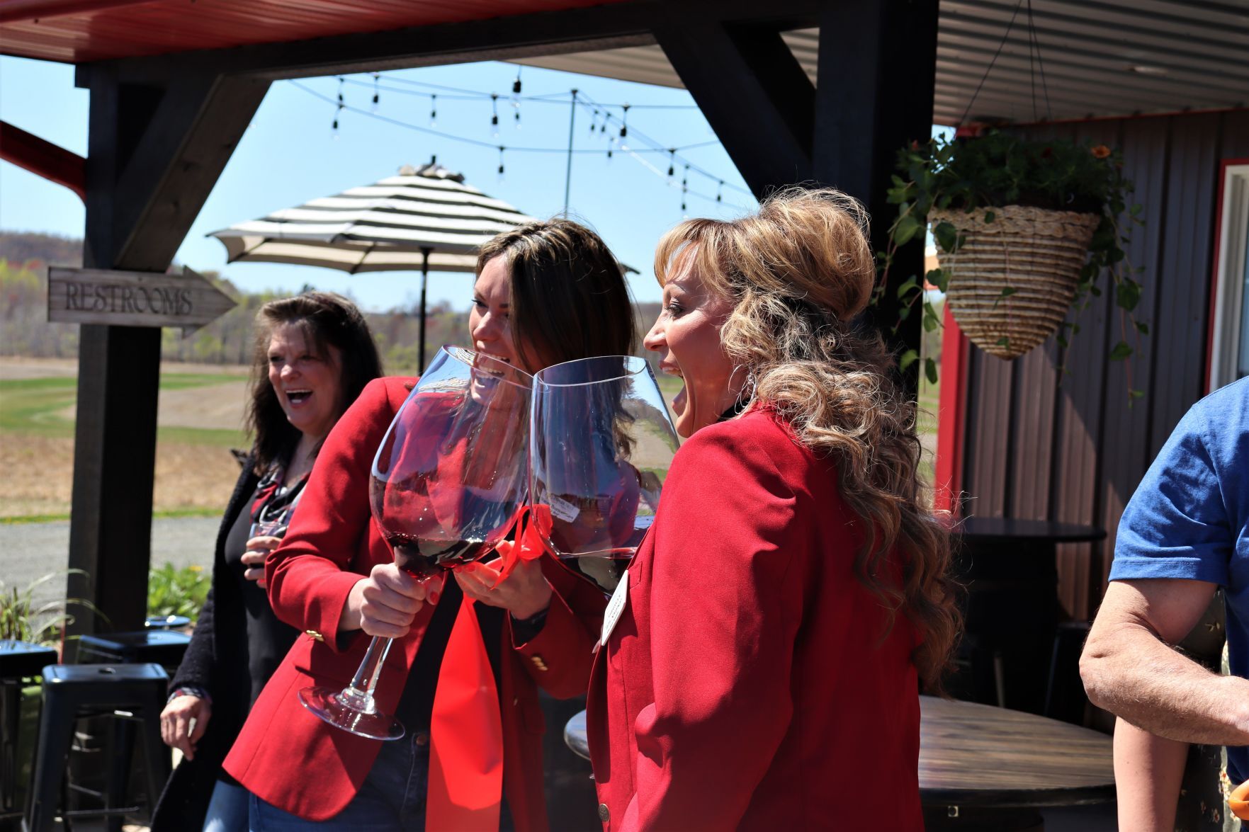 Dixon's Autumn Harvest Winery